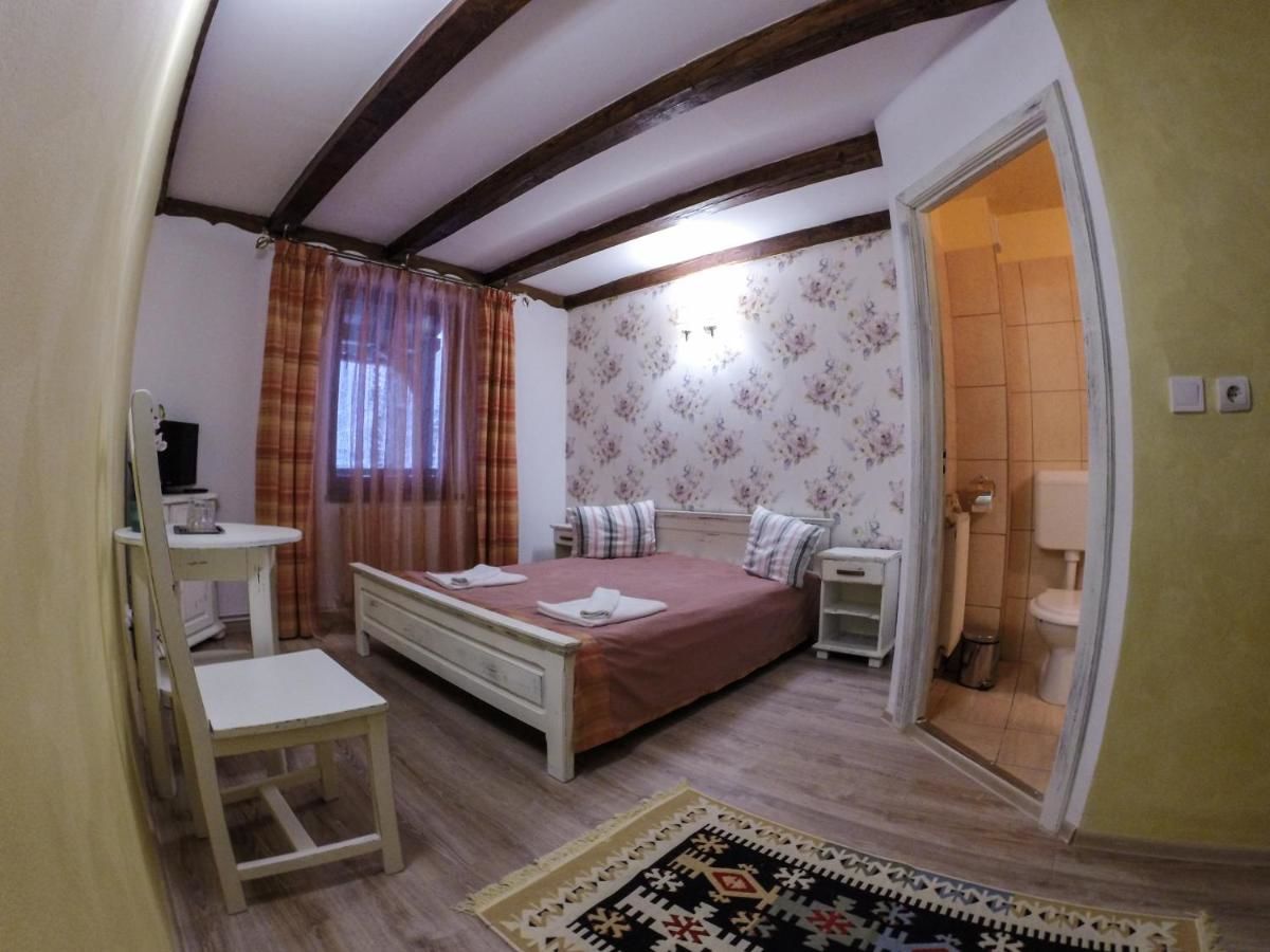 Гостевой дом Hanul Vestem Сибиу-11